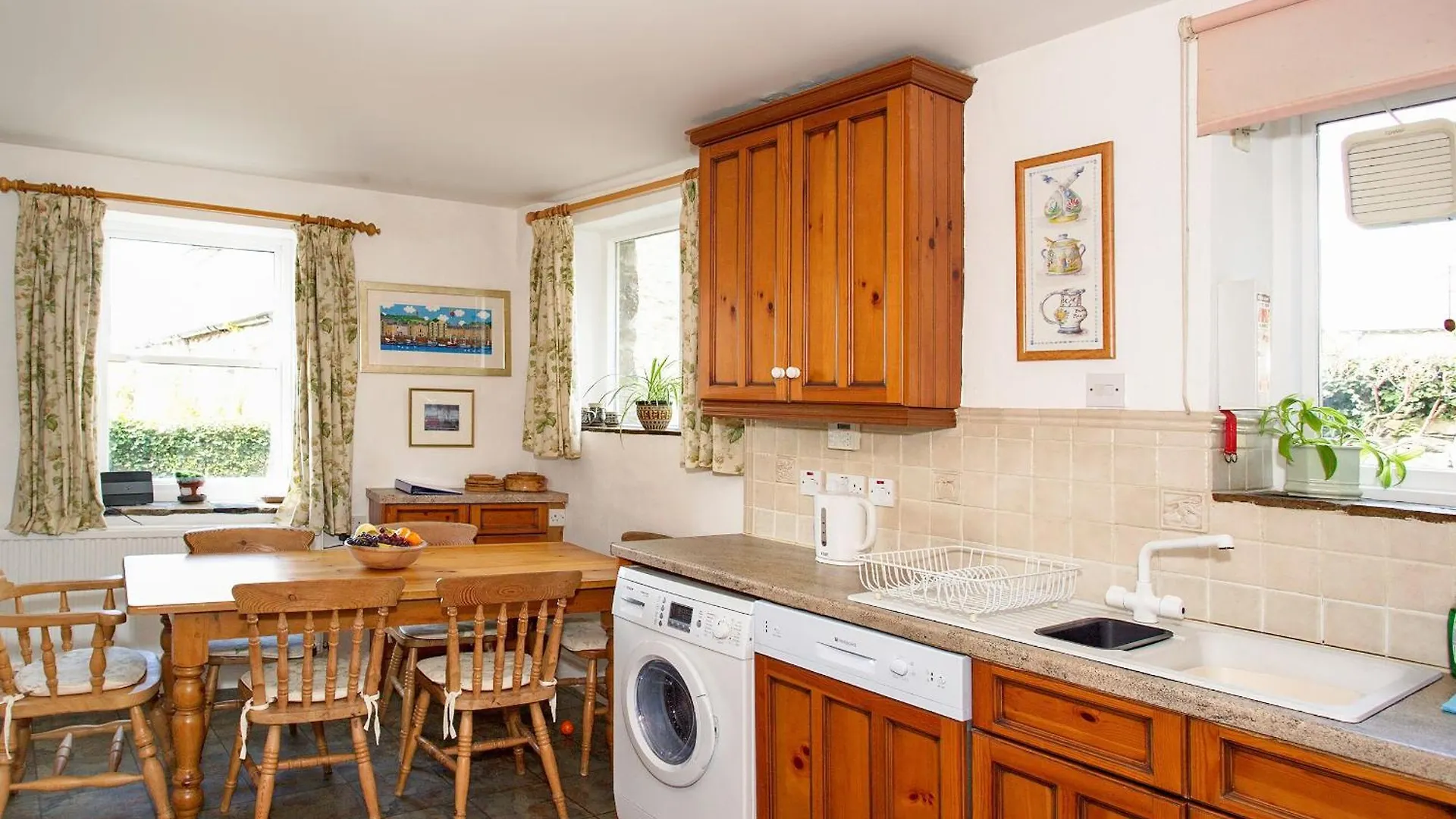 Ivy Cottage Сеттл 0*,  Великобритания